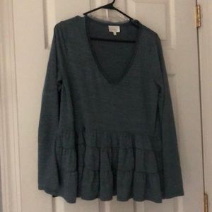 Women’s Blue/gray thermal ruffled swing top